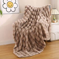 Fluffy deka 200x230 cm – savršena mekoća i toplina! 💤